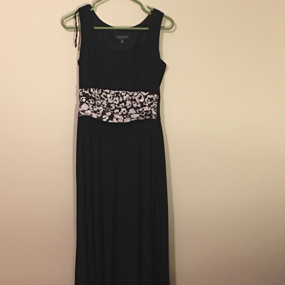 JUST IN! Black maxi dress with sparkle floral belt